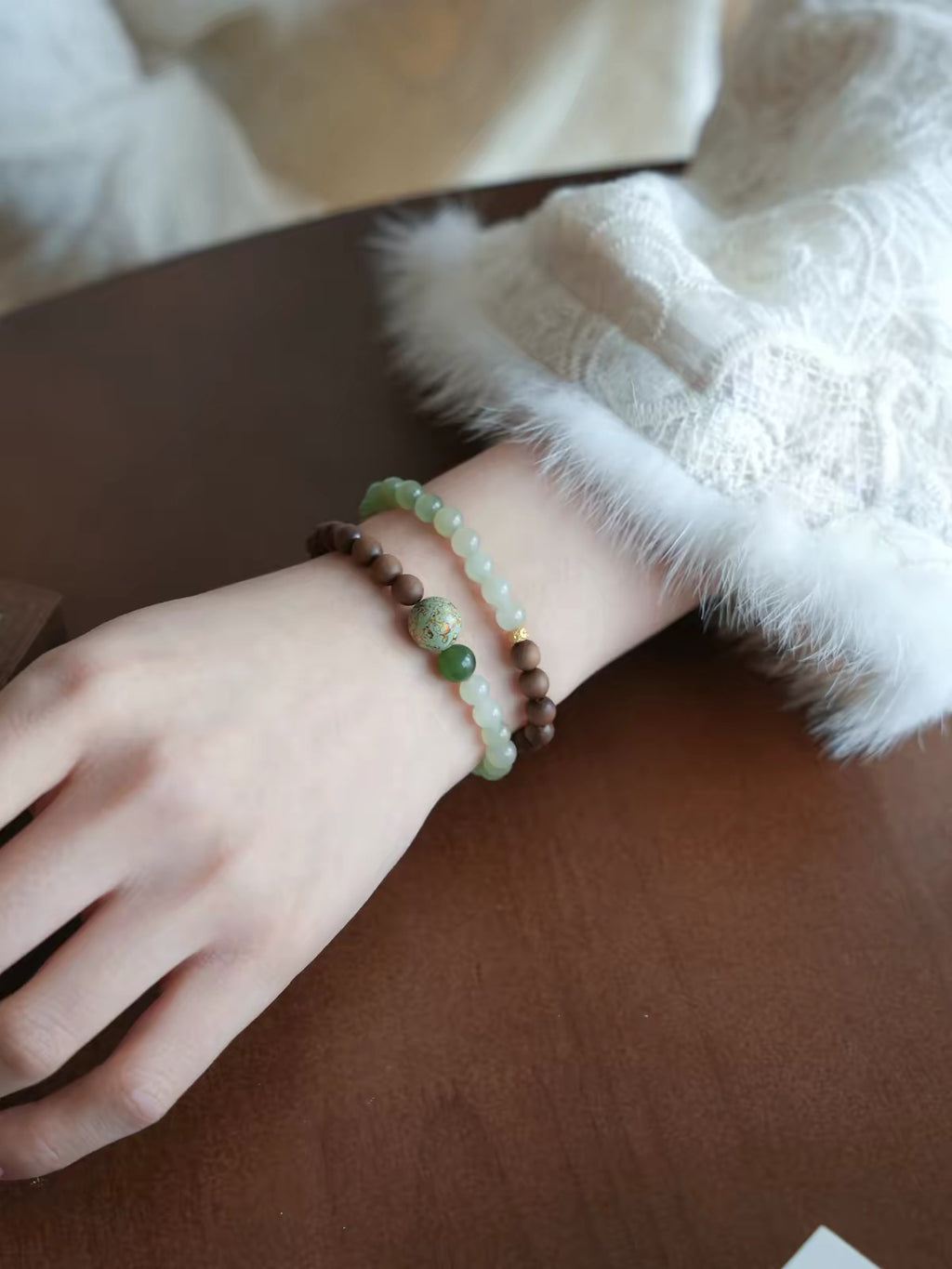 Dual-Loop Hetian Jade & Sandalwood Bracelet with Green Jasper